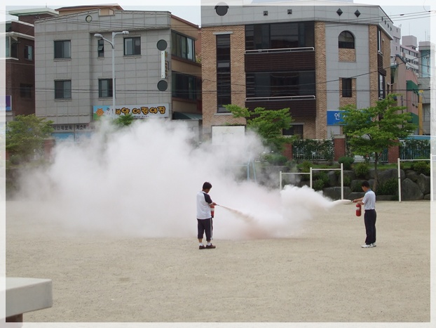 소방합동훈련(소화기사용).jpg